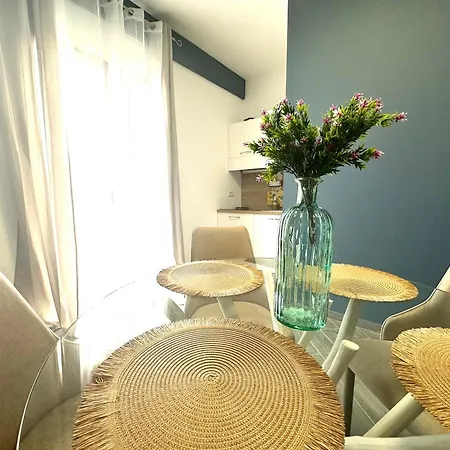 Intero Appartamento con Vasca Idromassaggio e Solarium - Villa Ciaculli-3